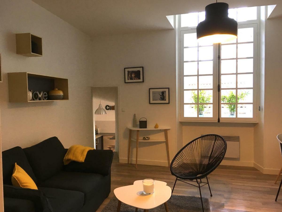 "La Mercerie" La Rochelle  Luaran gambar